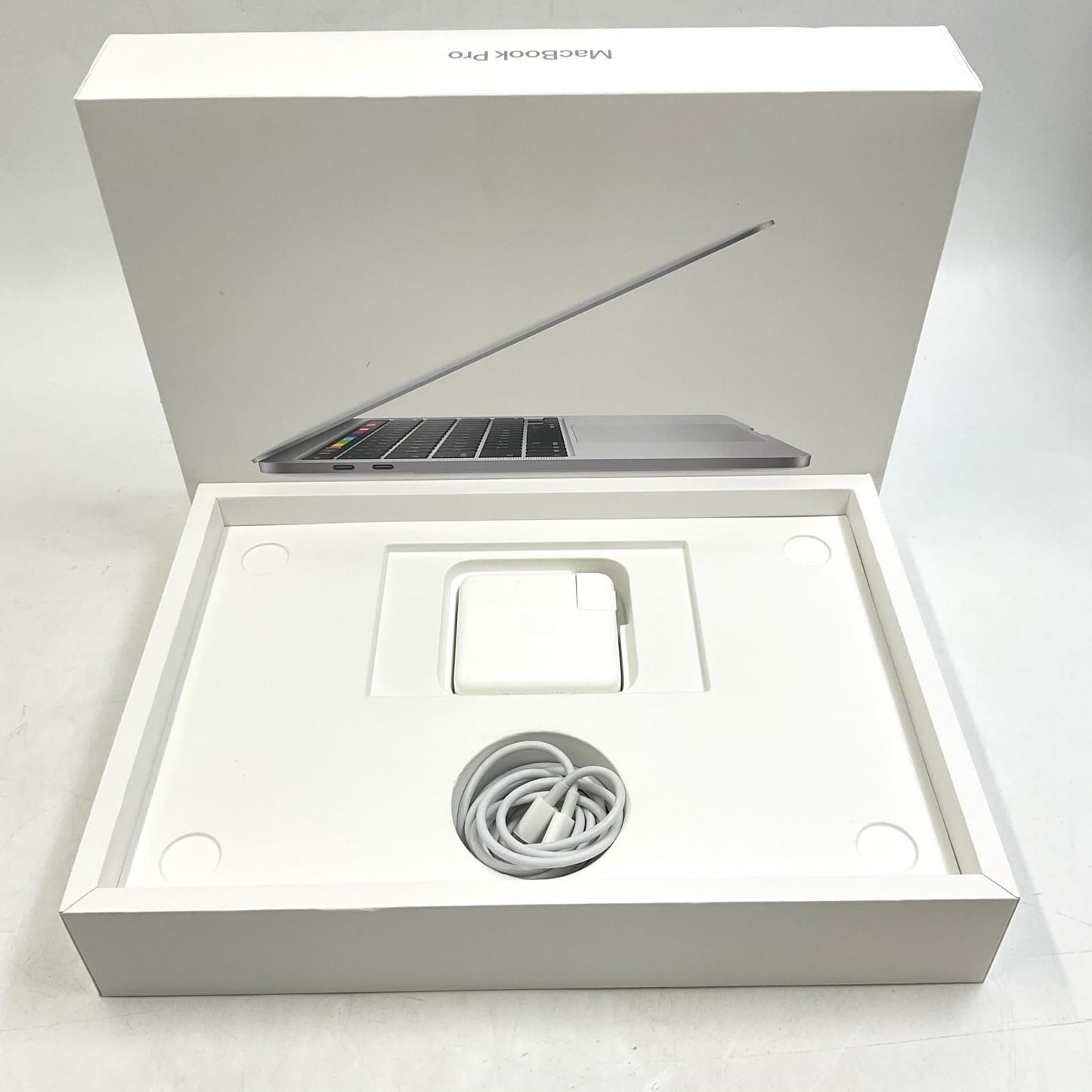 【全額返金保証】【最速発送】Apple MacBook Pro 13.3インチ 2020 クアッドコア intel core i5 16GB 1TB シルバー 89% 美品 動作確認済