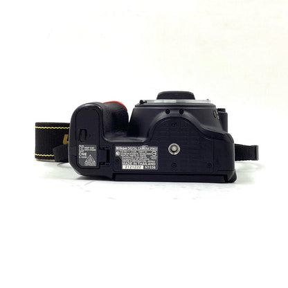 【全額返金保証】【最速発送】Nikon デジタル一眼 D5600 ボディ ブラック 美品 動作確認済