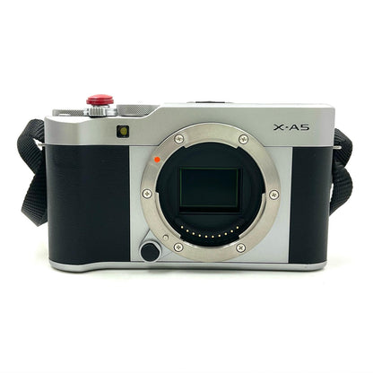 【全額返金保証】【最速発送】FUJIFILM デジタル一眼 X-A5 レンズキット [シルバー] 美品 動作確認済