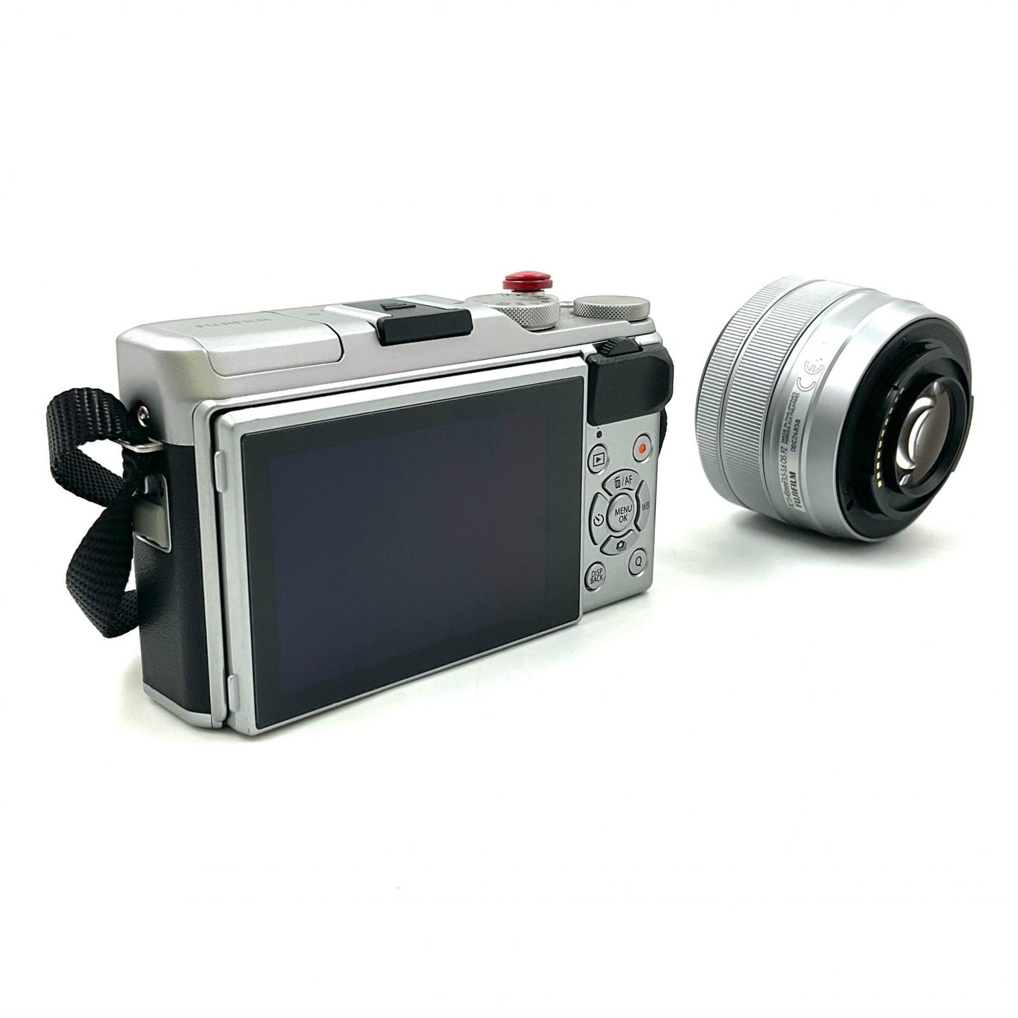 【全額返金保証】【最速発送】FUJIFILM デジタル一眼 X-A5 レンズキット [シルバー] 美品 動作確認済