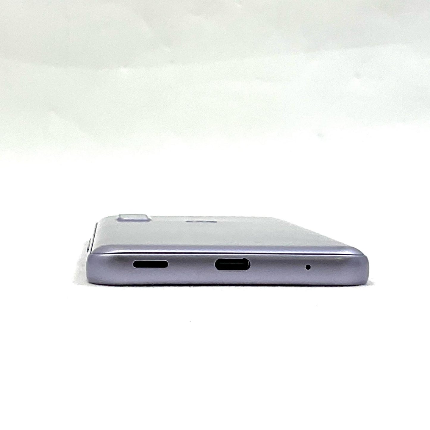 【全額返金保証】【最速発送】富士通 arrows We 64GB docomo F-51B 白ロム 超美品 動作確認済