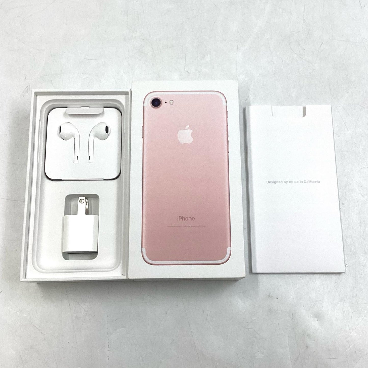 【全額返金保証】【最速発送】Apple iPhone iPhone 7 32GB ゴールド docomo 白ロム 美品 動作確認済 83%