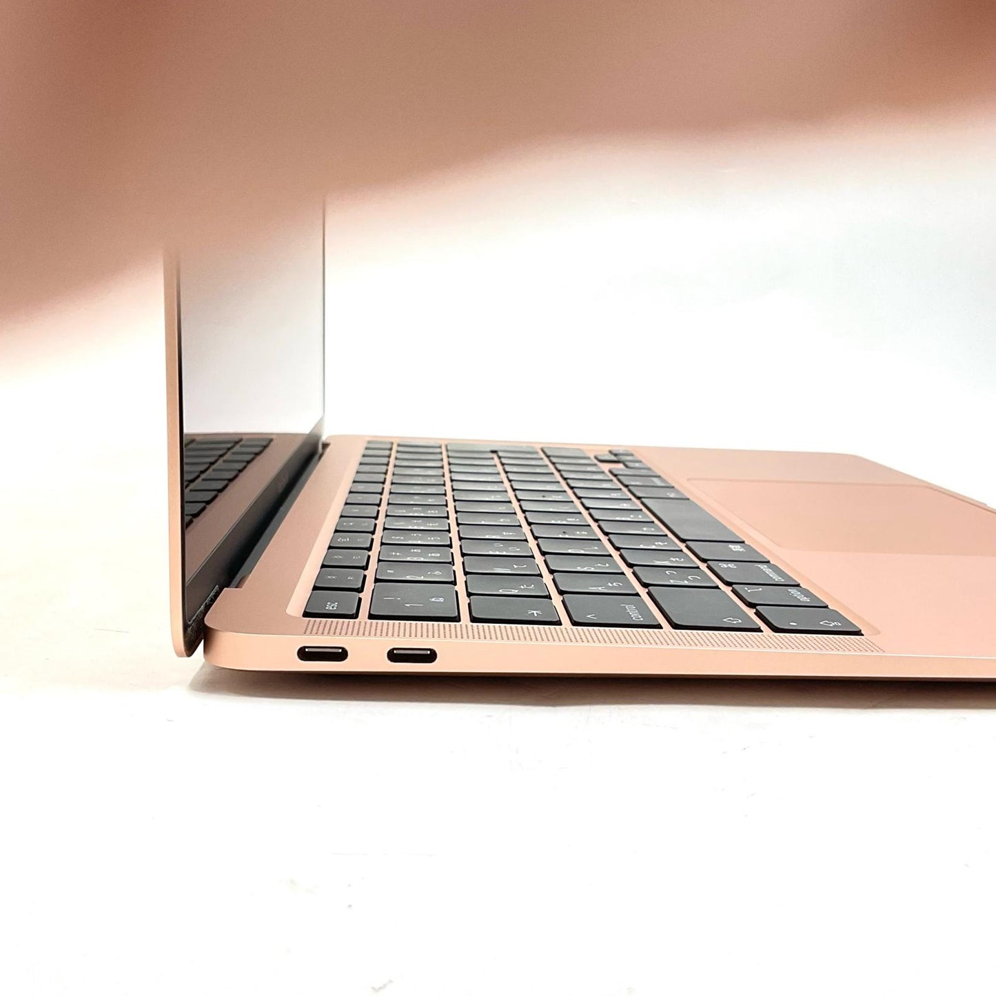 【全額返金保証】【最速発送】Apple MacBook Air 13.3インチ 2020 M1 8コア 8GB 256GB ゴールド 93% 美品 動作確認済