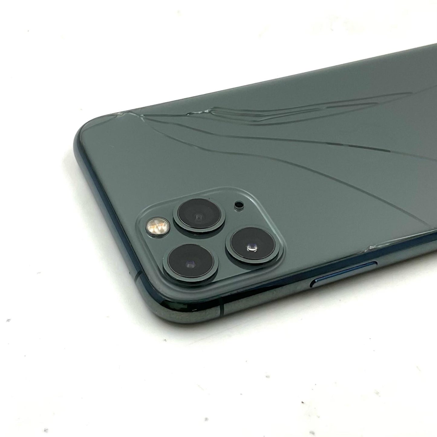 【最速発送】Apple iPhone iPhone 11 Pro 256GB ミッドナイトグリーン docomo 白ロム【難有】