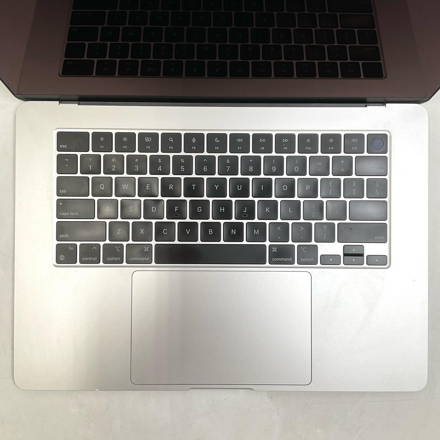 【全額返金保証】【最速発送】Apple MacBook Air 15インチ 2023 Apple M2 24GB 1TB シルバー 89% 美品 動作確認済