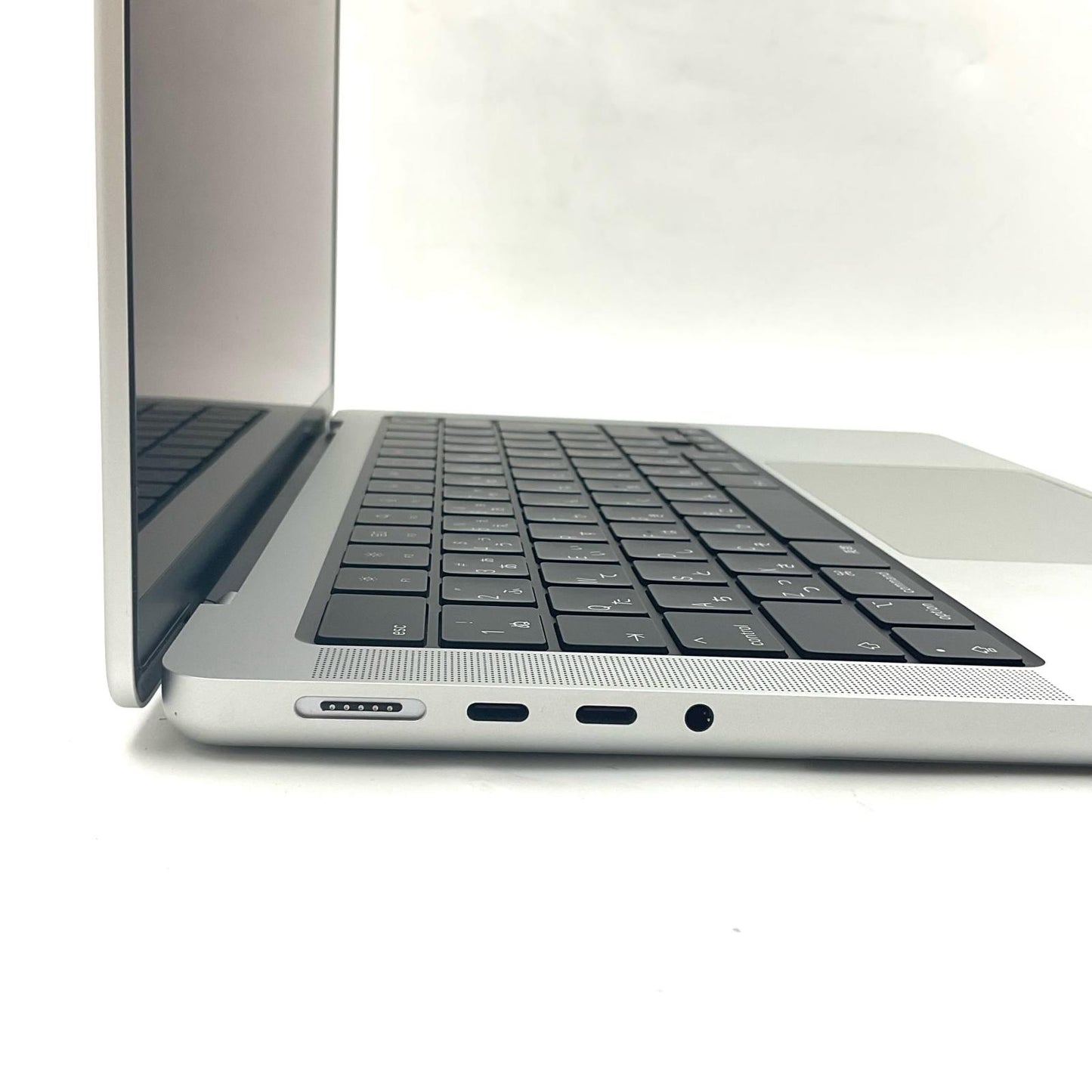 【全額返金保証】【最速発送】Apple MacBook Pro 14インチ 2021 Apple M1 Pro 16GB 512GB シルバー 100% 美品 動作確認済