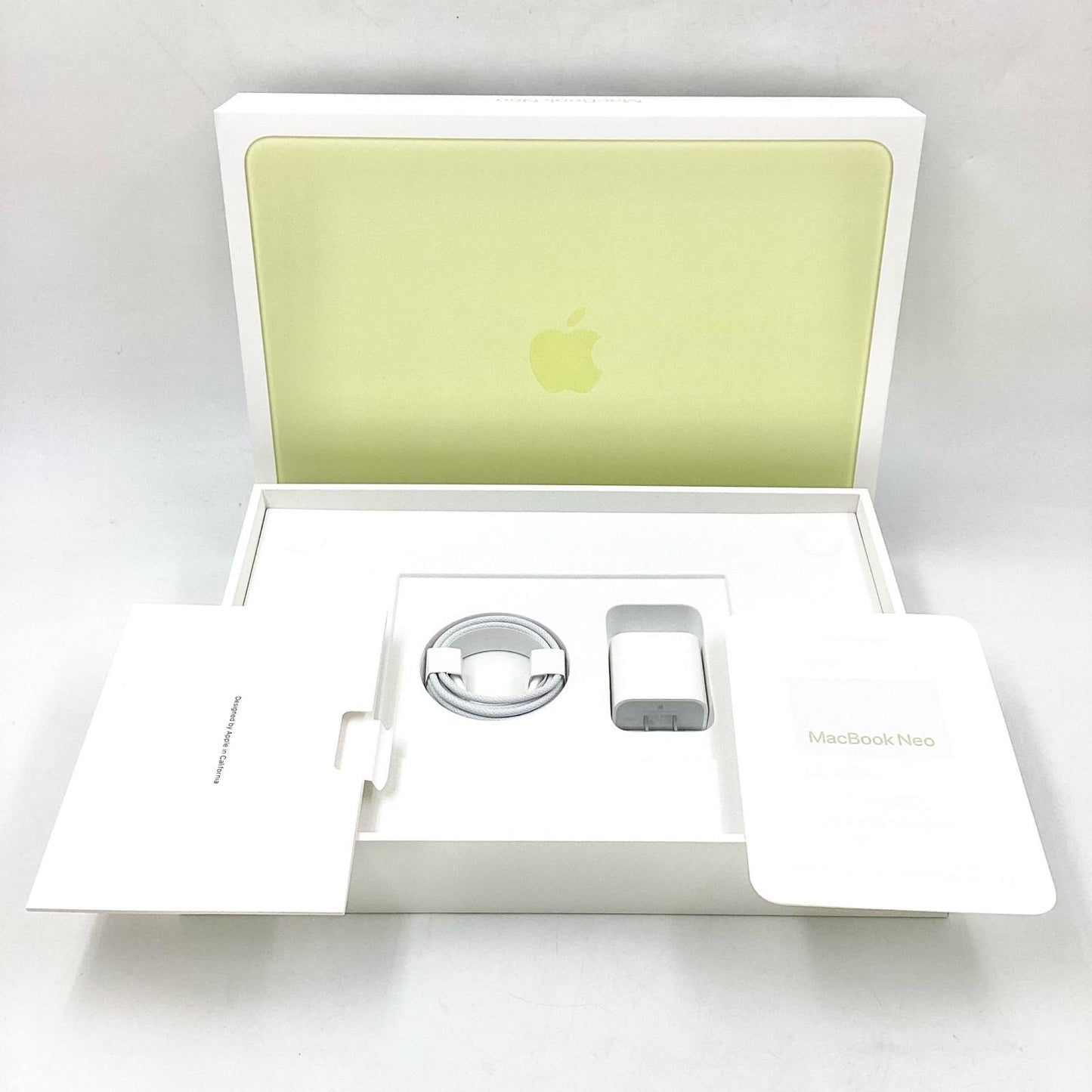 【全額返金保証】【最速発送】Apple MacBook Neo 13インチ 2026 Apple A18 Pro 8GB 512GB シトラス 100% 超美品 動作確認済