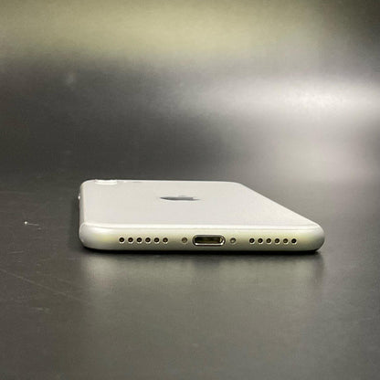 【全額返金保証】【最速発送】Apple iPhone iPhone SE（第2世代） 64GB ホワイト Softbank 白ロム 動作確認済 84%