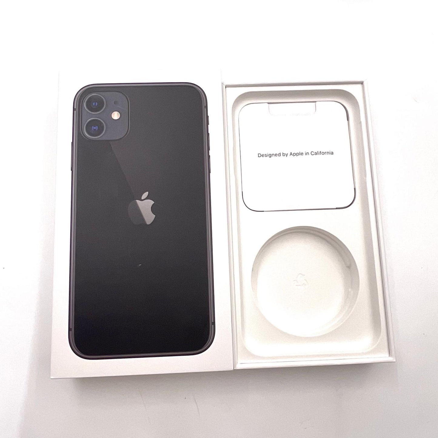【最速発送】Apple iPhone iPhone 14 128GB ミッドナイト docomo SIMフリー 白ロム【難有】 74%