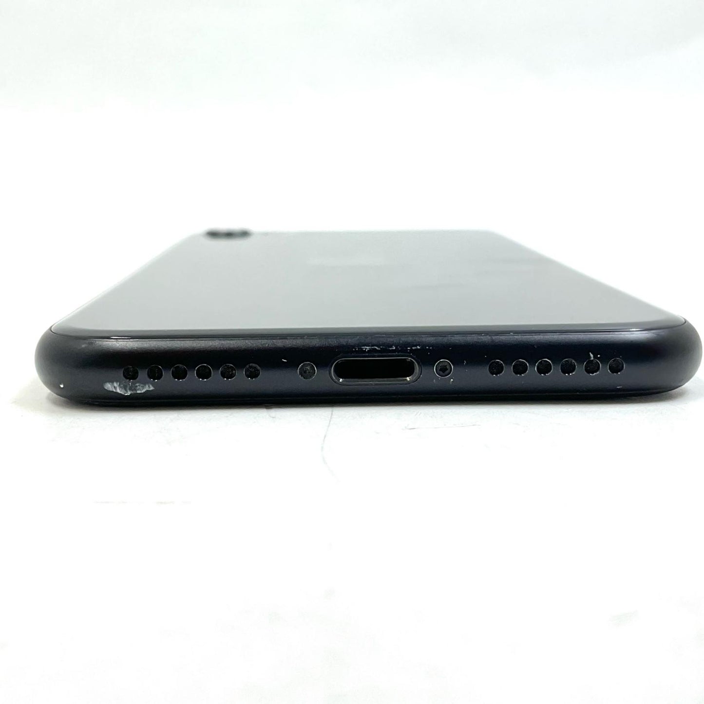 【全額返金保証】【最速発送】Apple iPhone iPhone SE（第2世代） 64GB ブラック SIMフリー 動作確認済 81%