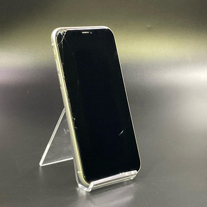 【最速発送】Apple iPhone iPhone XR 64GB ホワイト au 白ロム【難有】 77%