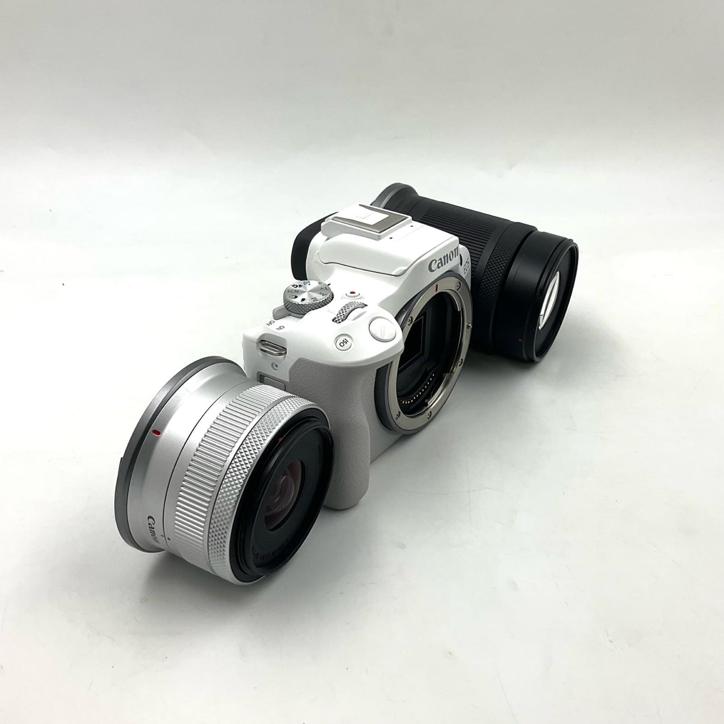 【全額返金保証】【最速発送】Canon デジタル一眼 EOS R50 ダブルズームキット ホワイト 美品 動作確認済