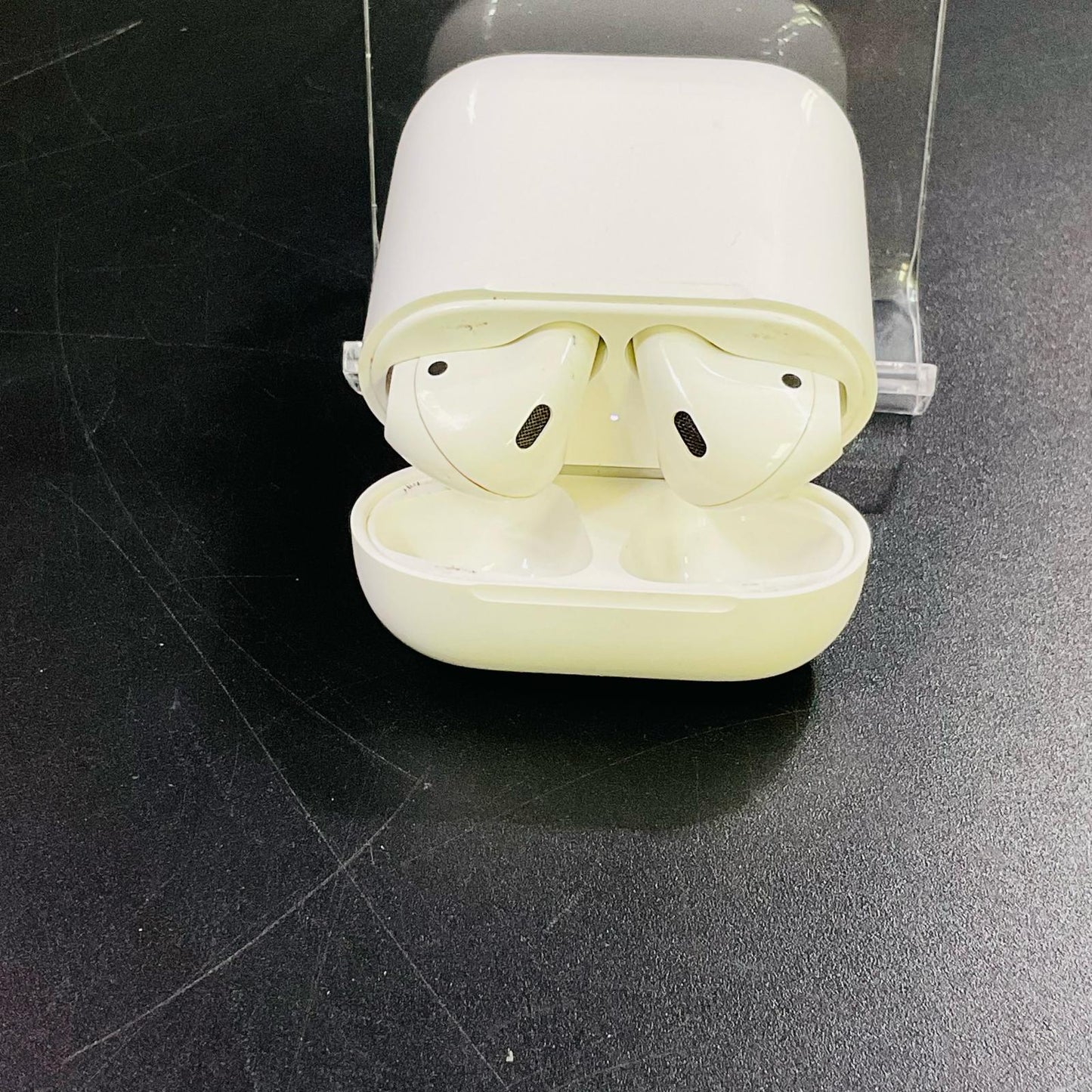 【全額返金保証】【最速発送】Apple AirPods 2 美品 動作確認済