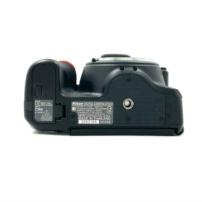 【全額返金保証】【最速発送】Nikon デジタル一眼 D5600 ボディ ブラック 美品 動作確認済