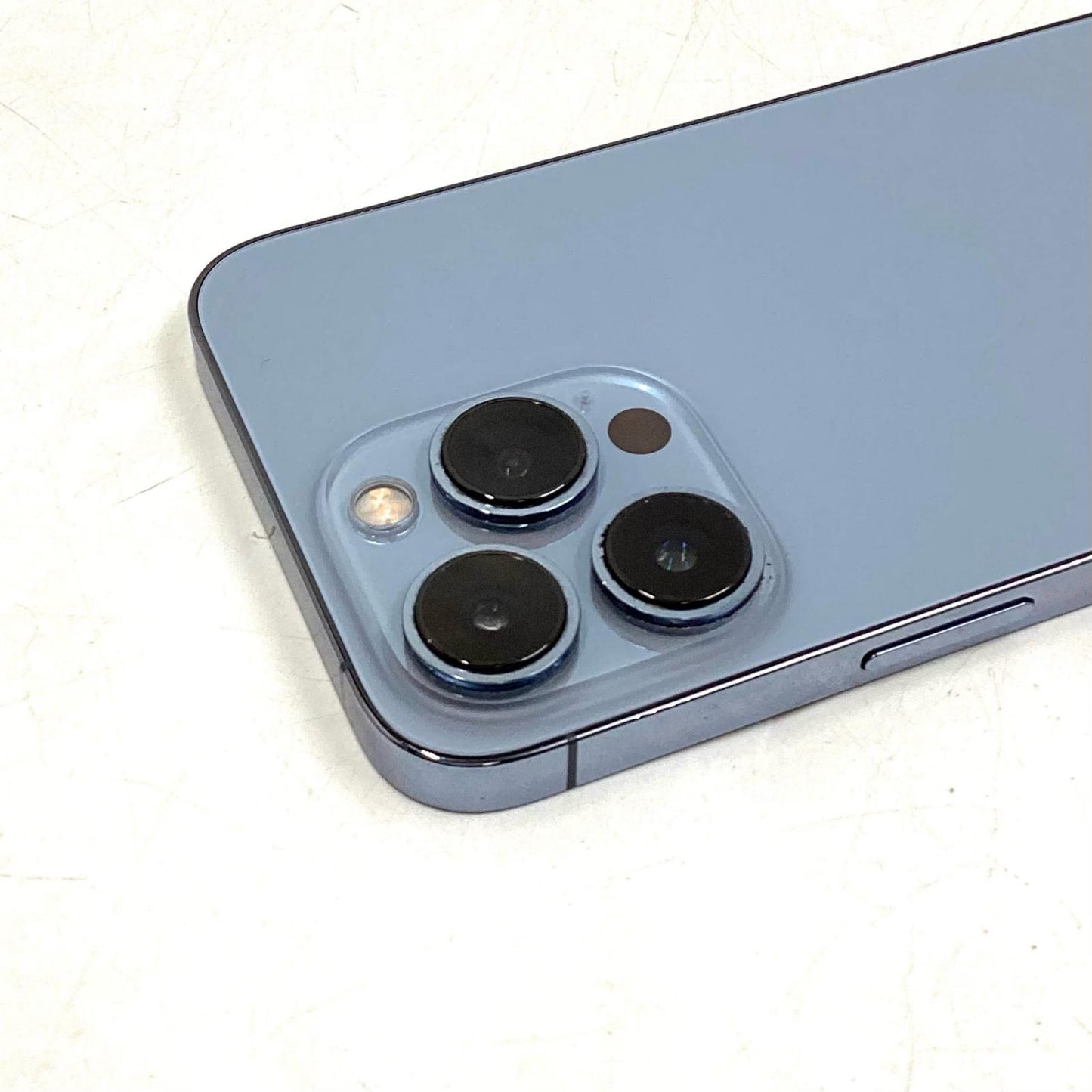 【全額返金保証】【最速発送】Apple iPhone iPhone 13 Pro 256GB シエラブルー au 白ロム 動作確認済 74%
