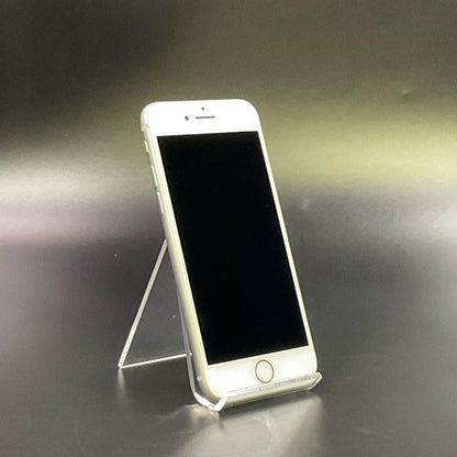 【全額返金保証】【最速発送】Apple iPhone iPhone 8 64GB シルバー docomo 白ロム 美品 動作確認済 89%