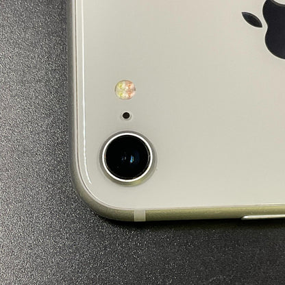 【全額返金保証】【最速発送】Apple iPhone iPhone 8 64GB シルバー docomo 白ロム 美品 動作確認済 89%