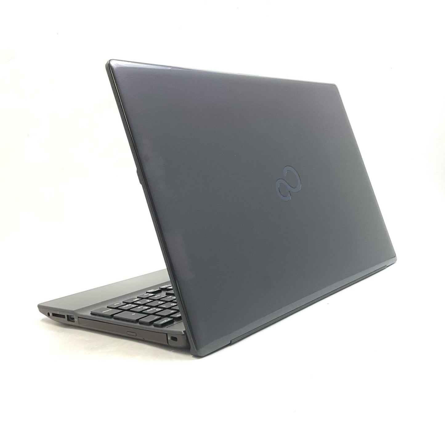 【全額返金保証】【最速発送】FUJITSU LIFEBOOK FMVWE3AB14 AMD 3020e with Raqdeon Graphics 8GB M.2 SSD 256GB 87.9% 美品 動作確認済
