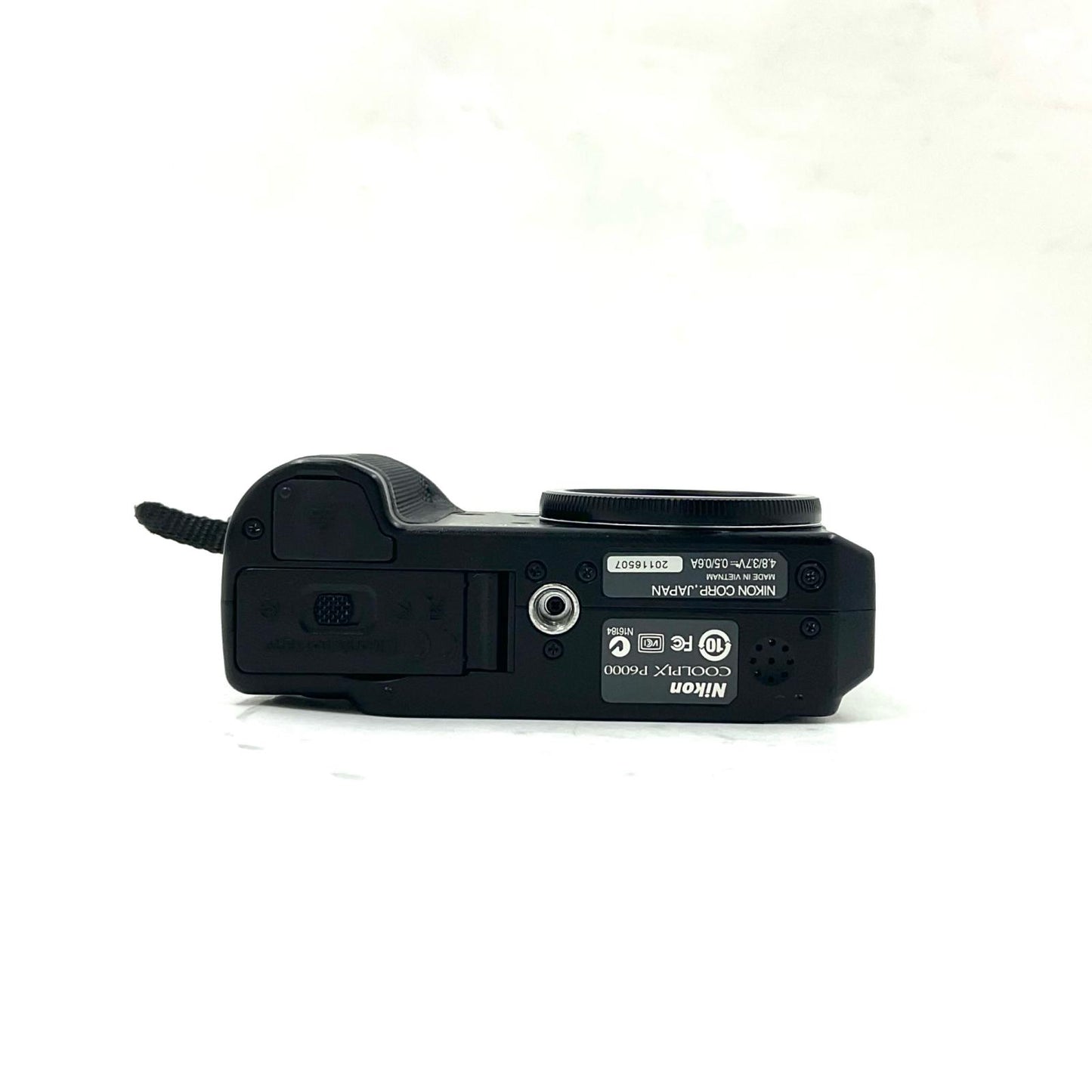 【全額返金保証】【最速発送】Nikon コンパクトデジタルカメラ COOLPIX P6000 ブラック 動作確認済