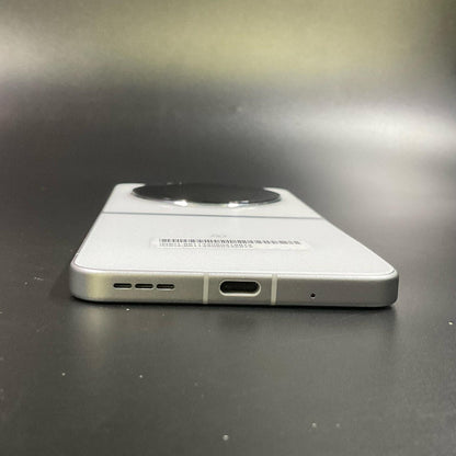 【全額返金保証】【最速発送】ZTE Libero Flip 128GB ホワイト Softbank A304ZT 白ロム 動作確認済