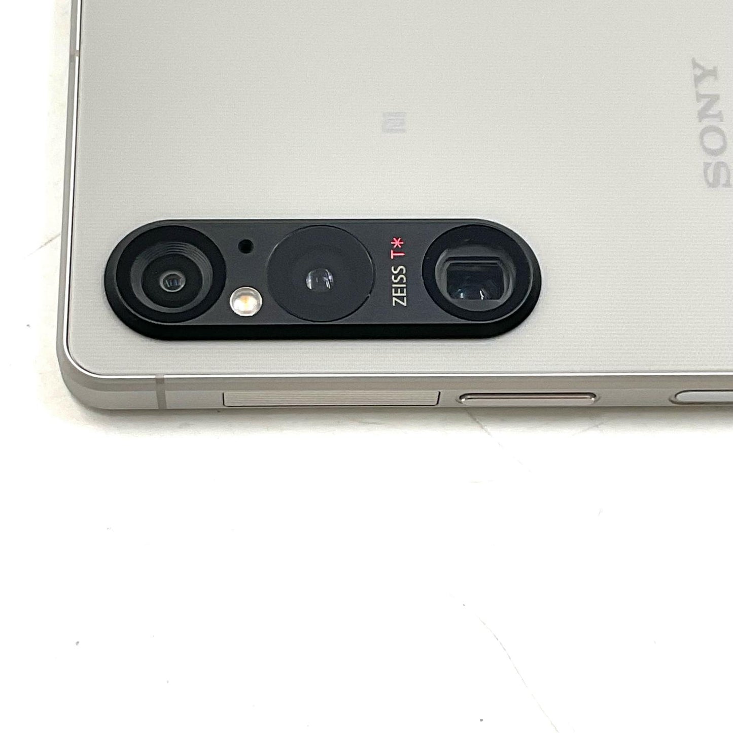 【全額返金保証】【最速発送】Sony Xperia 1 V Gaming Edition 256GB プラチナシルバー SIMフリー A301SO 白ロム 美品 動作確認済