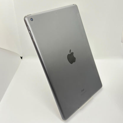 【全額返金保証】【最速発送】Apple iPad iPad 10.2インチ 第8世代 32GB スペースグレイ Wi-Fi 美品 動作確認済
