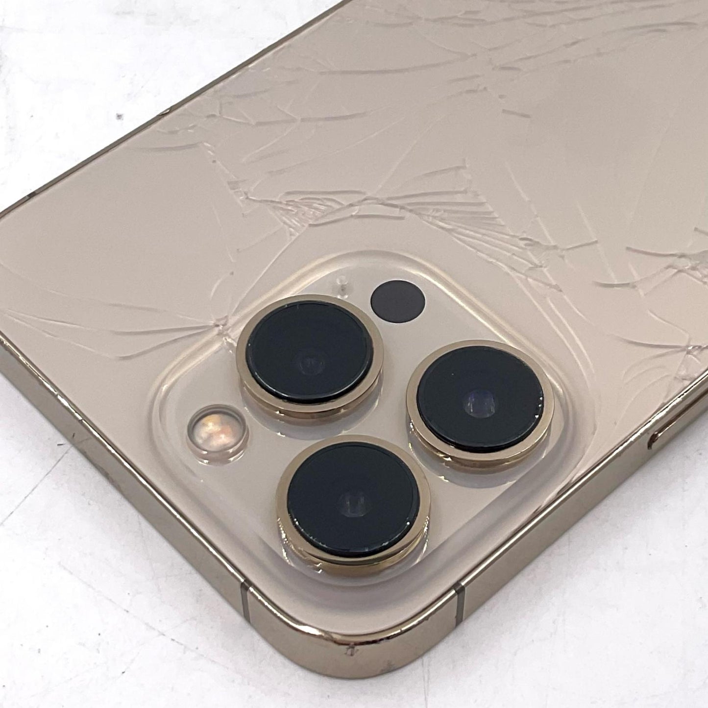 【最速発送】Apple iPhone iPhone 13 Pro 256GB ゴールド SIMフリー 白ロム【難有】 76%
