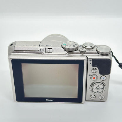 【全額返金保証】【最速発送】Nikon コンパクトデジタルカメラ COOLPIX A900 [シルバー] 動作確認済