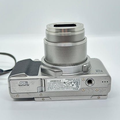 【全額返金保証】【最速発送】Nikon コンパクトデジタルカメラ COOLPIX A900 [シルバー] 動作確認済