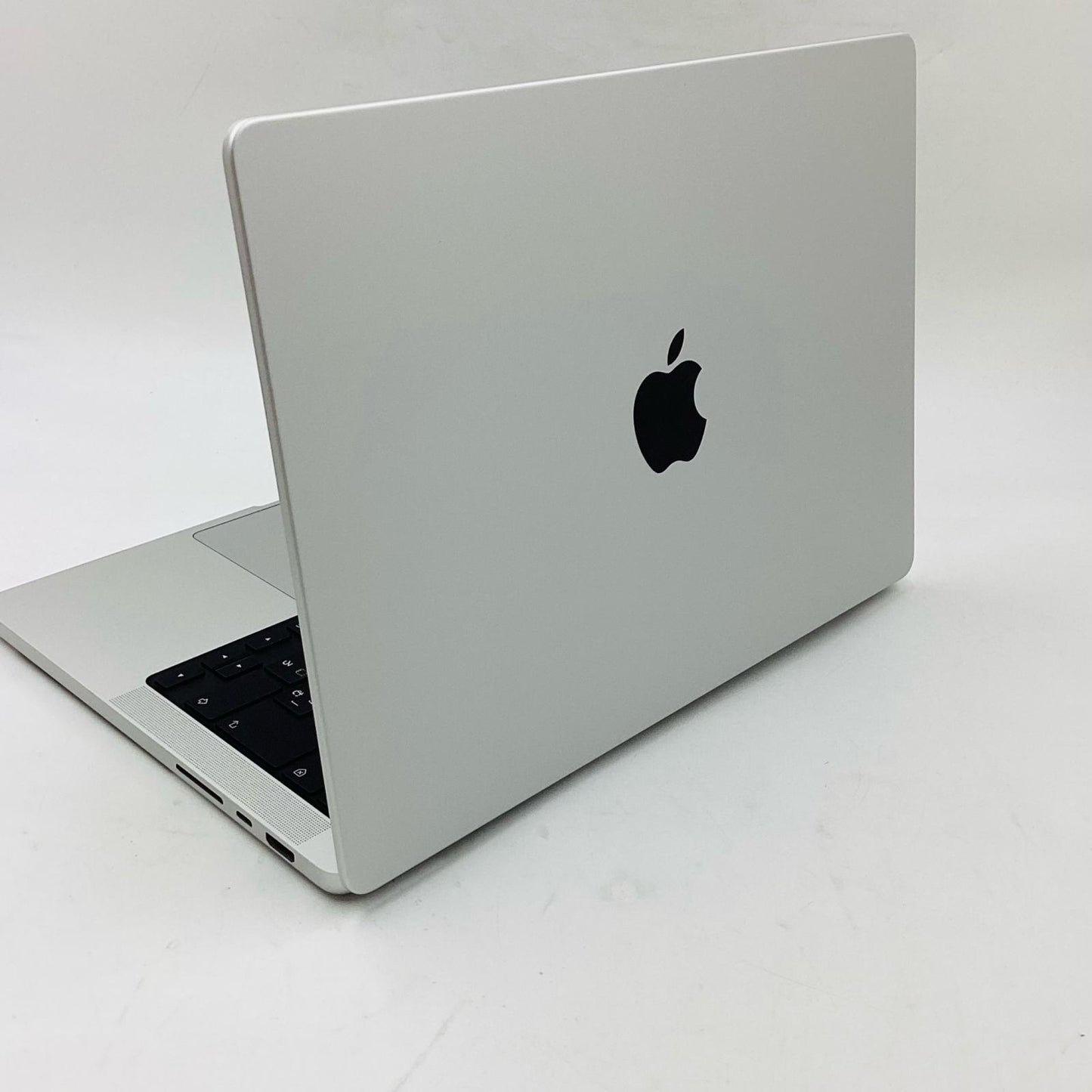 【全額返金保証】【最速発送】Apple MacBook Pro 14インチ 2024 Apple M4 16GB 512GB シルバー 100% 美品 動作確認済