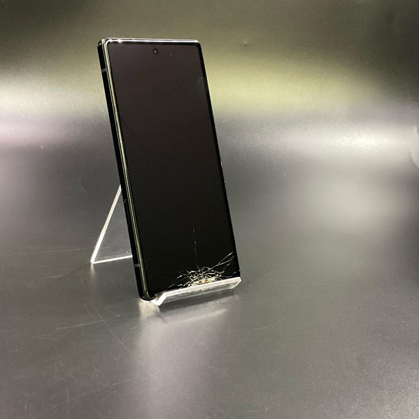 【最速発送】 Google Pixel 6a 128GB ホワイト系 au SIMフリー Pixel 6a 白ロム【難有】