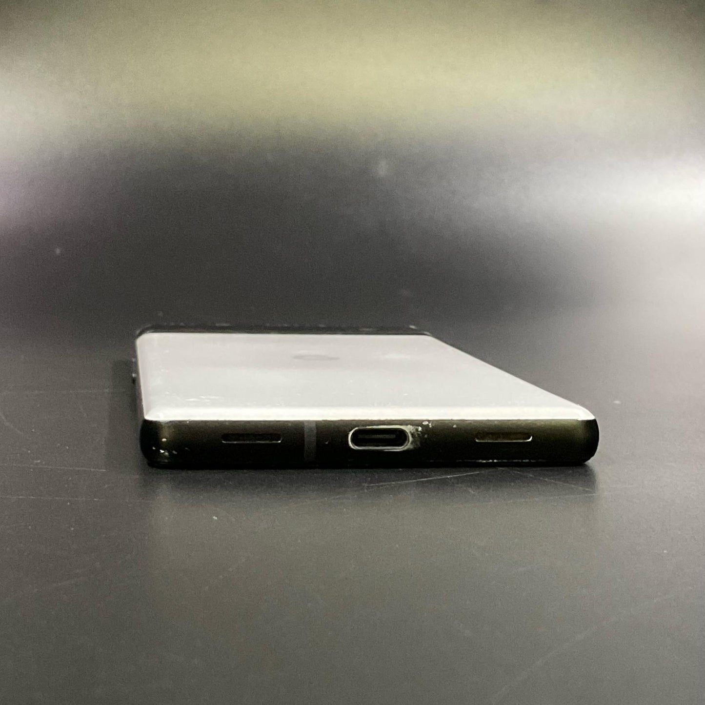 【最速発送】 Google Pixel 6a 128GB ホワイト系 au SIMフリー Pixel 6a 白ロム【難有】