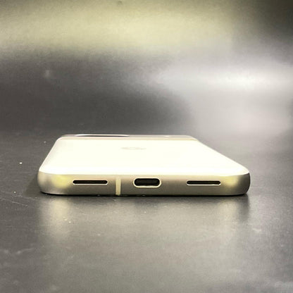 【最速発送】 Google Pixel 8a 128GB ホワイト系 docomo SIMフリー Pixel 8a 白ロム【難有】