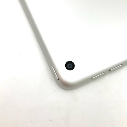 【全額返金保証】【最速発送】Apple iPad iPad 10.2インチ 第7世代 128GB シルバー Wi-Fi 美品 動作確認済