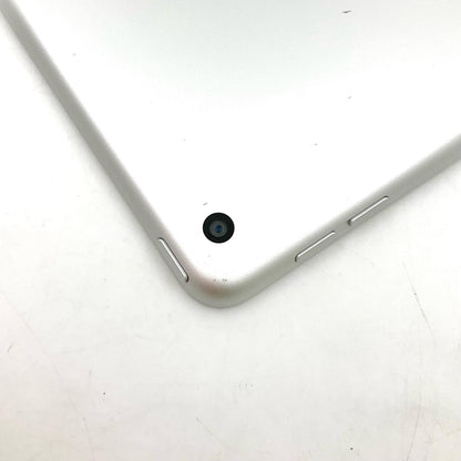 【全額返金保証】【最速発送】Apple iPad iPad 10.2インチ 第7世代 128GB シルバー Wi-Fi 美品 動作確認済