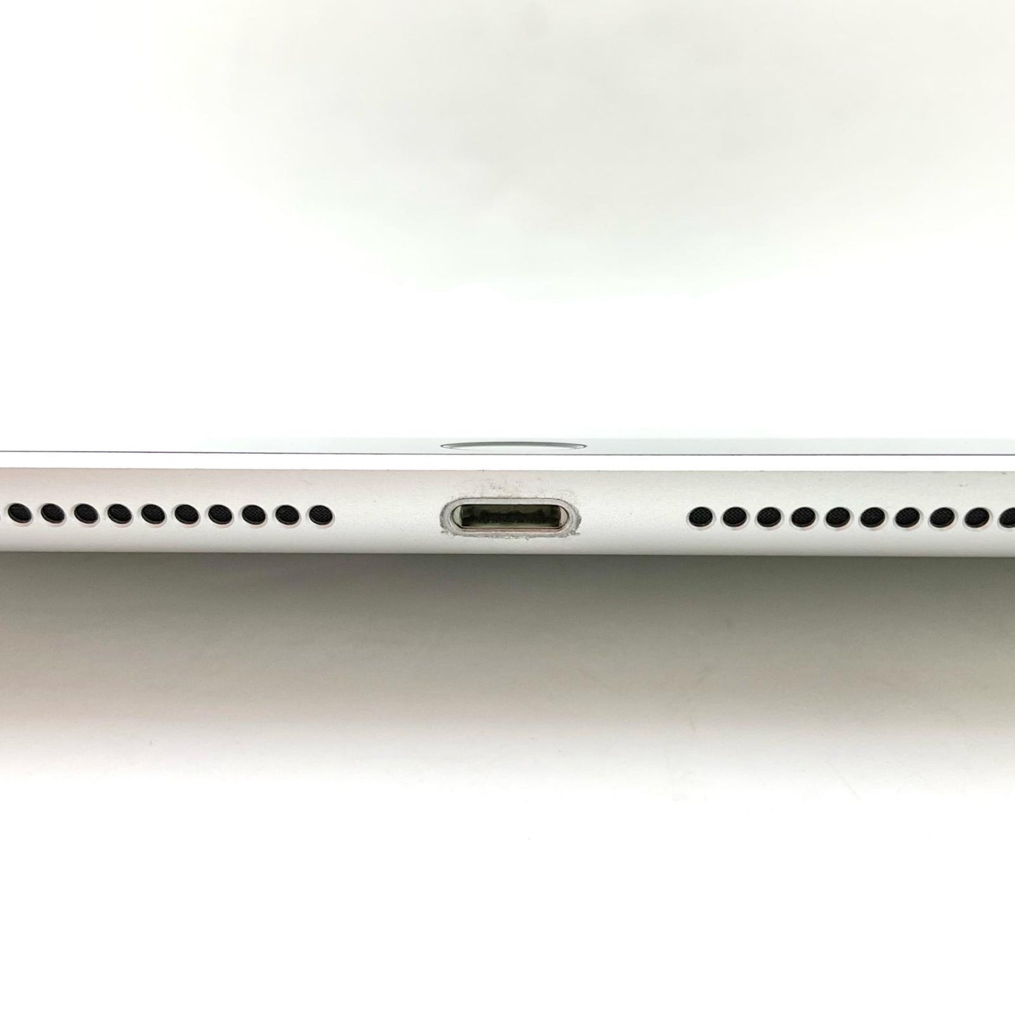 【全額返金保証】【最速発送】Apple iPad iPad 10.2インチ 第9世代 64GB シルバー Wi-Fi 動作確認済