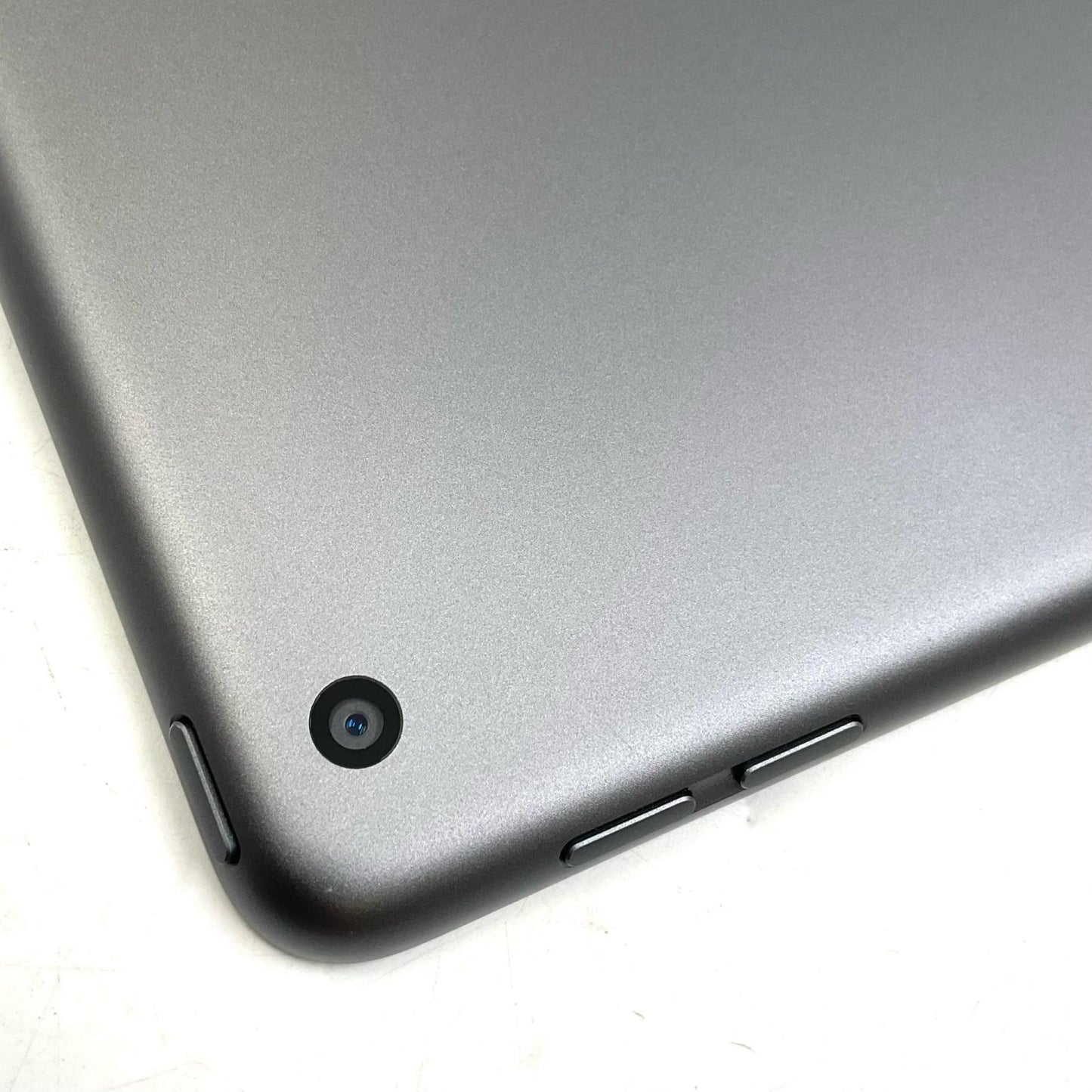 【全額返金保証】【最速発送】Apple iPad 10.2インチ 第9世代 256GB スペースグレイ Wi-Fi 美品 動作確認済