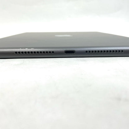 【全額返金保証】【最速発送】Apple iPad 10.2インチ 第9世代 256GB スペースグレイ Wi-Fi 美品 動作確認済