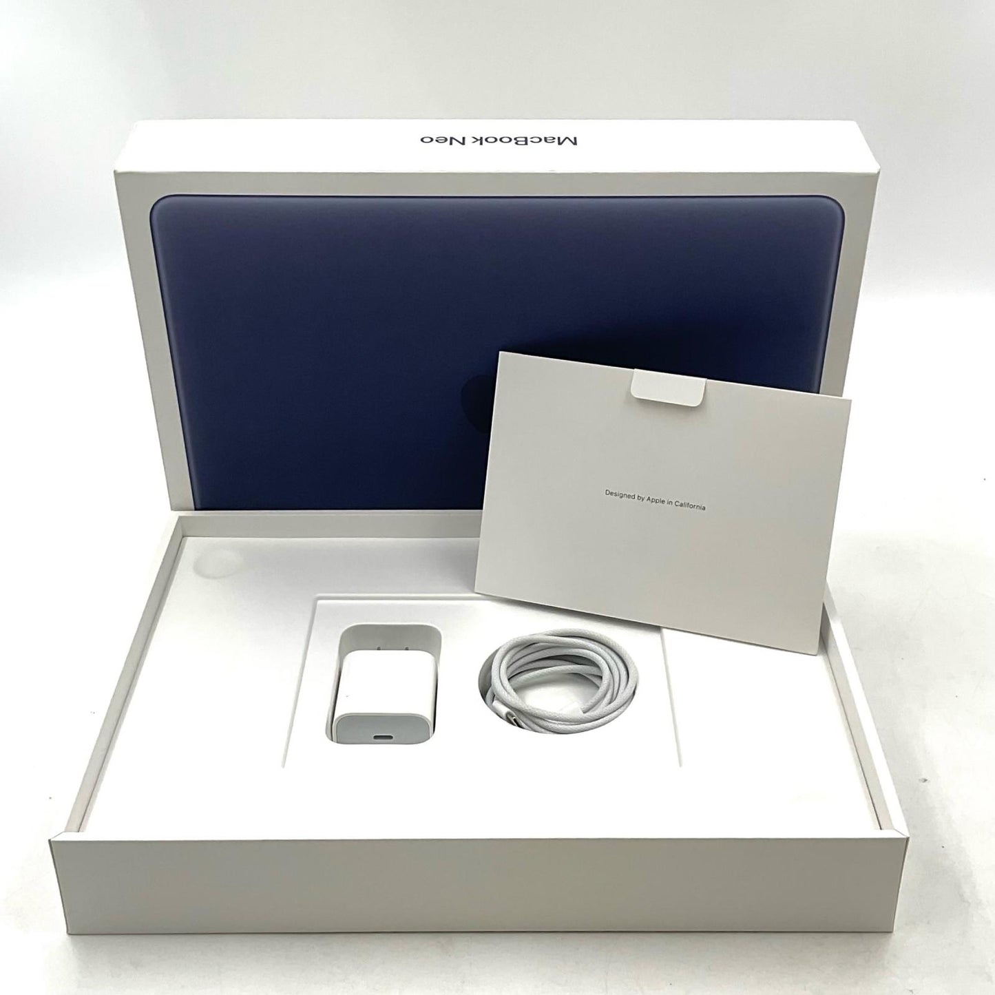 【全額返金保証】【最速発送】Apple MacBook Neo 13インチ 2026 Apple A18 Pro 8GB 512GB インディゴ 100% 超美品 動作確認済