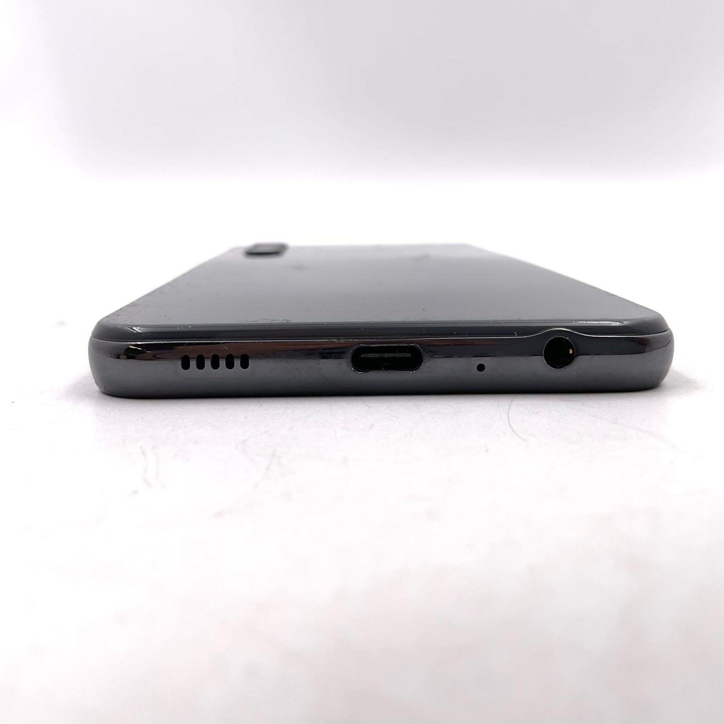 【全額返金保証】【最速発送】SAMSUNG Galaxy A32 5G 64GB オーサムブラック au SCG08 白ロム 動作確認済