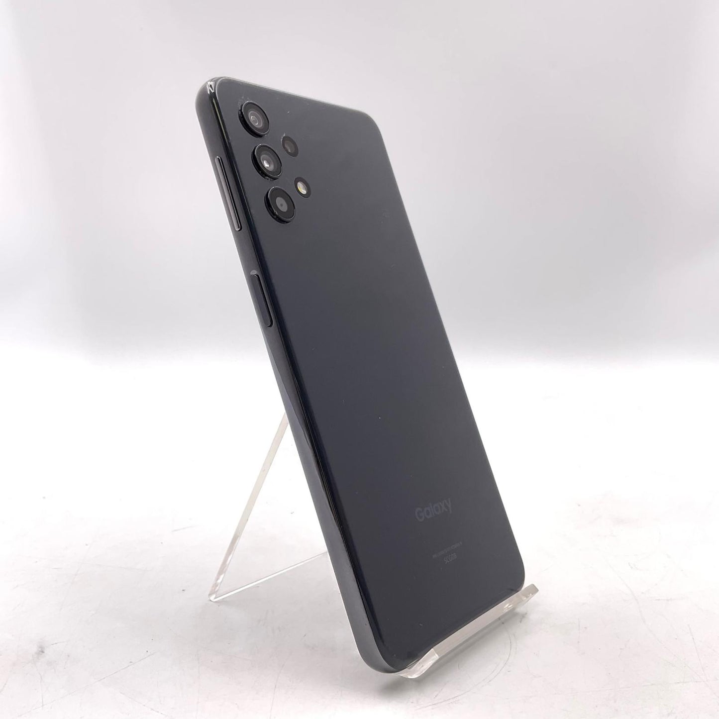 【全額返金保証】【最速発送】SAMSUNG Galaxy A32 5G 64GB オーサムブラック au SCG08 白ロム 動作確認済