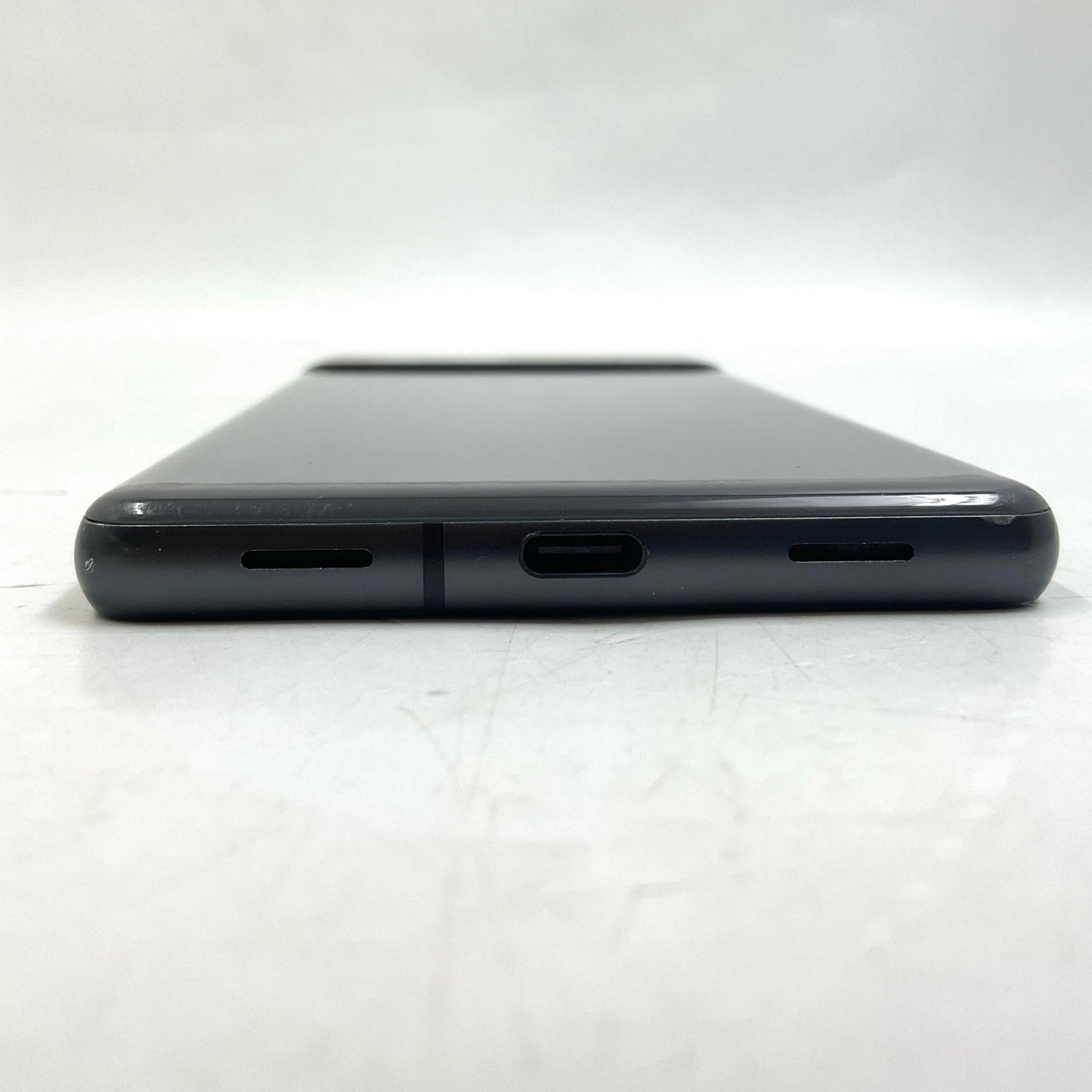 【全額返金保証】【最速発送】Google Pixel 7a 128GB チャコール docomo SIMフリー G82U8 白ロム 動作確認済