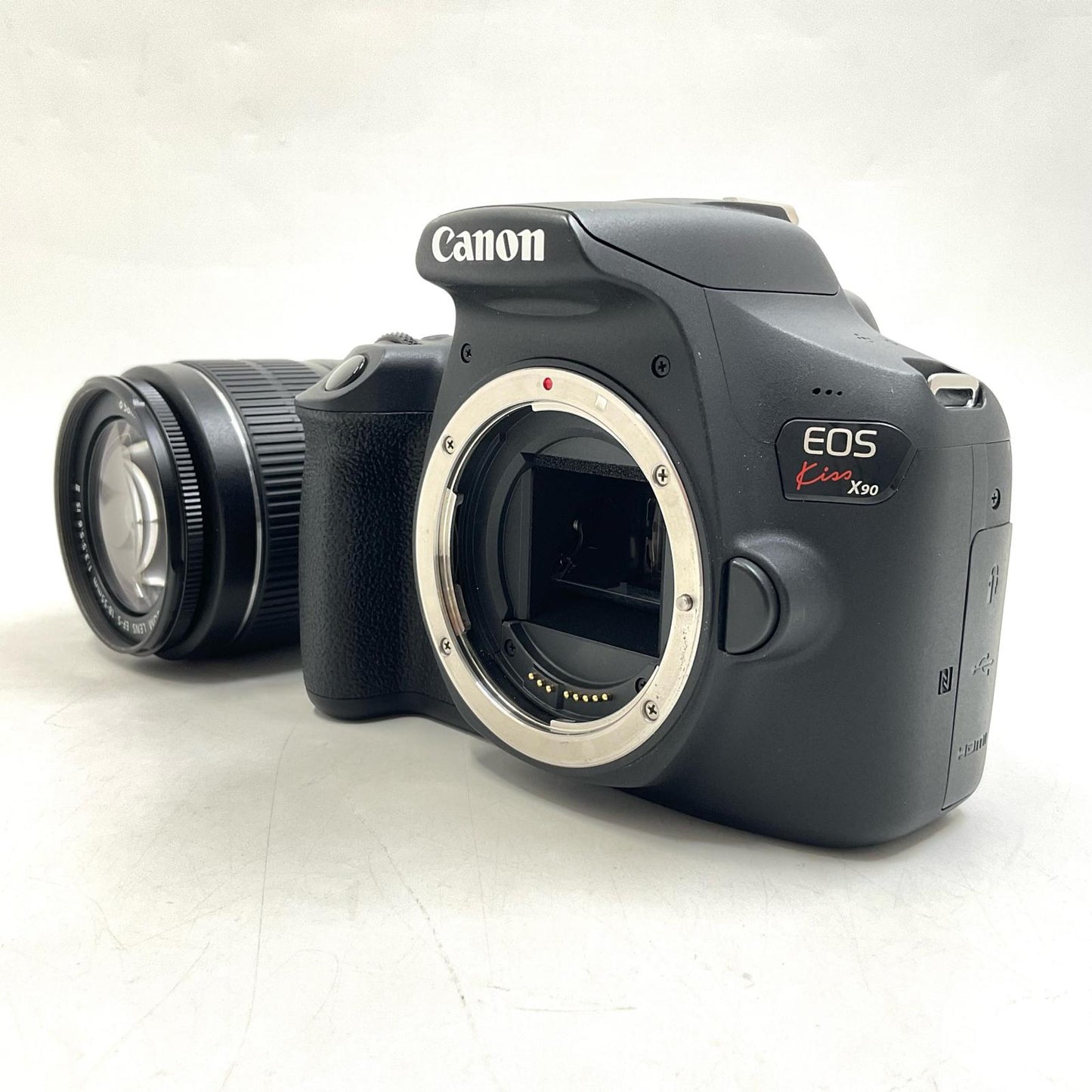 【全額返金保証】【最速発送】Canon デジタル一眼 EOS Kiss X90 EF-S18-55 IS II レンズキット ブラック 美品 動作確認済