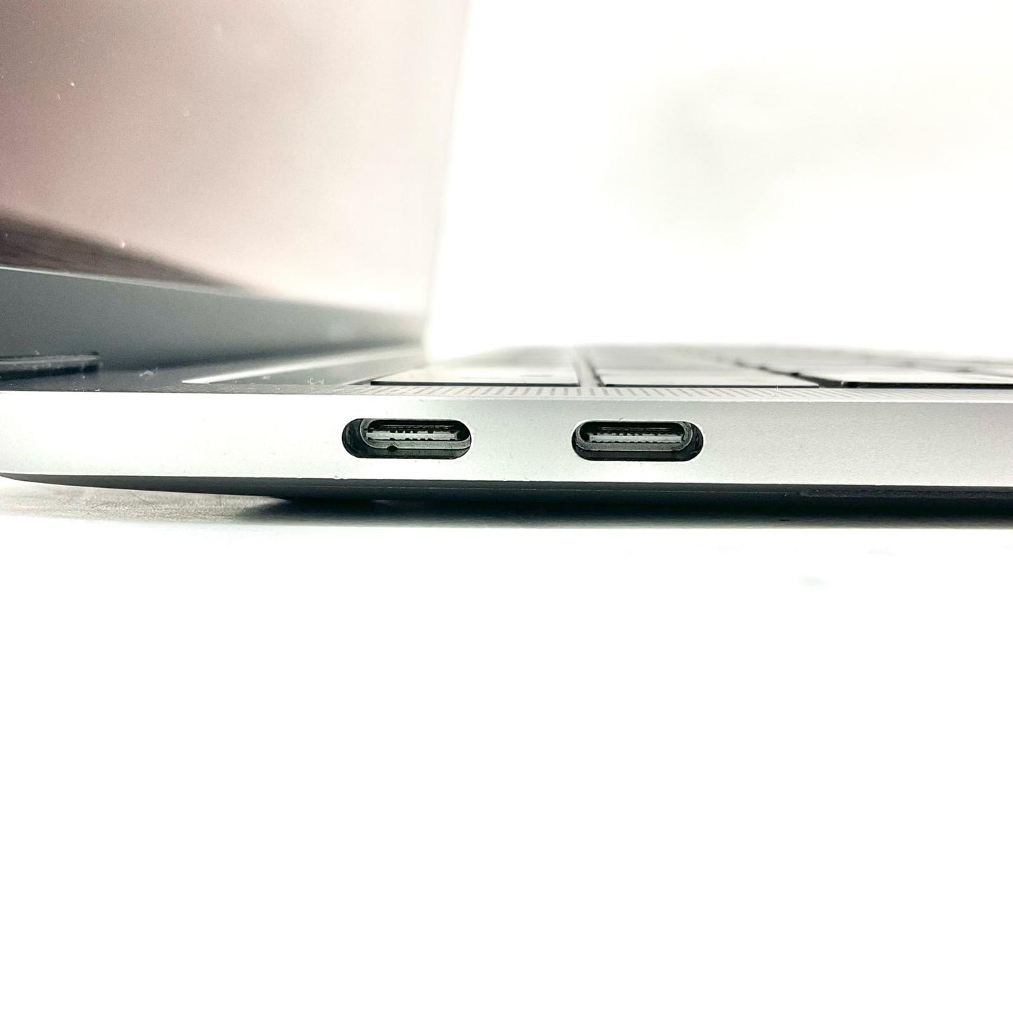 【最速発送】Apple MacBook Pro 13.3インチ 2016 2.9GHz デュアルコア Intel Core i5 8GB 256GB スペースグレイ【難有】