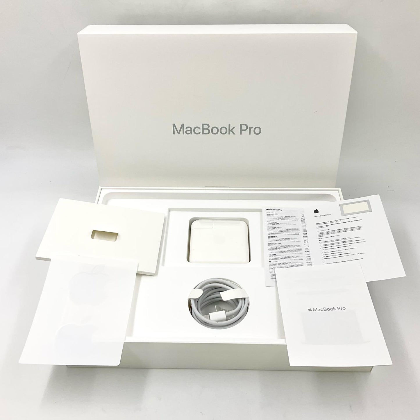 【最速発送】Apple MacBook Pro 13.3インチ 2016 2.9GHz デュアルコア Intel Core i5 8GB 256GB スペースグレイ【難有】