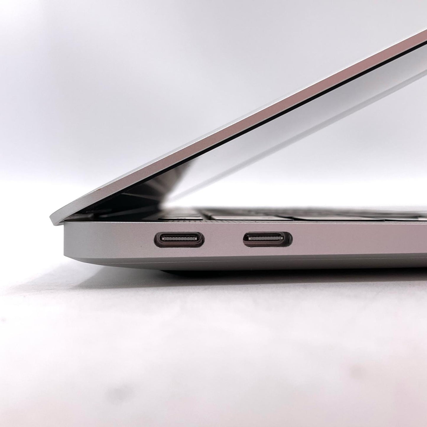 【全額返金保証】【最速発送】Apple MacBook Air 13インチ 2020 Apple M1 8GB 512GB シルバー 91% 美品 動作確認済