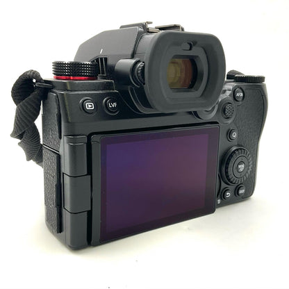 【全額返金保証】【最速発送】Panasonic デジタル一眼 LUMIX DC-S5M2 ボディ ブラック 美品 動作確認済