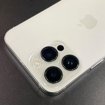【全額返金保証】【最速発送】Apple iPhone iPhone 14 Pro Max 256GB シルバー docomo SIMフリー 白ロム 美品 動作確認済 84%
