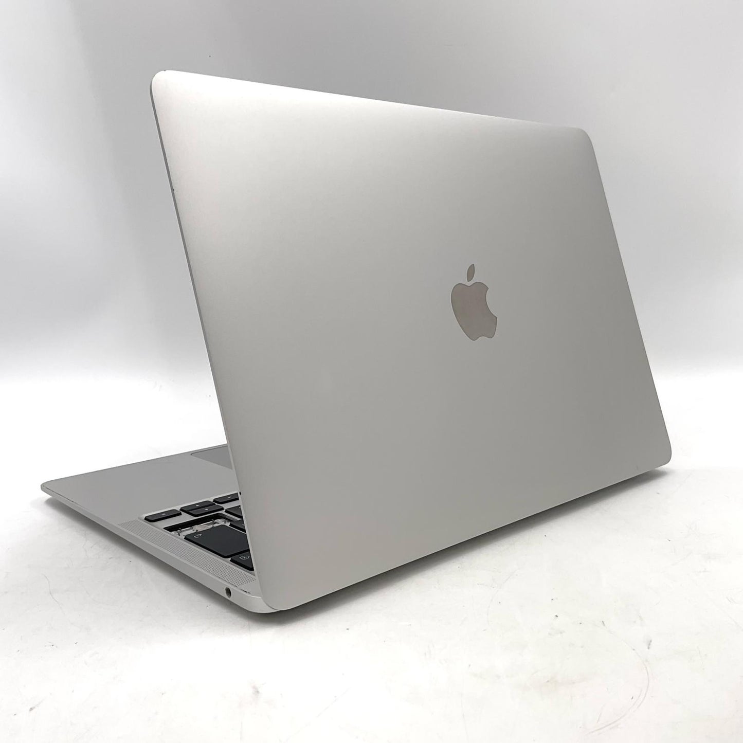 【最速発送】Apple MacBook Air 13.3インチ 2020 1.1GHz クアッドコアIntel Core i5 8GB 512GB シルバー 92%【難有】