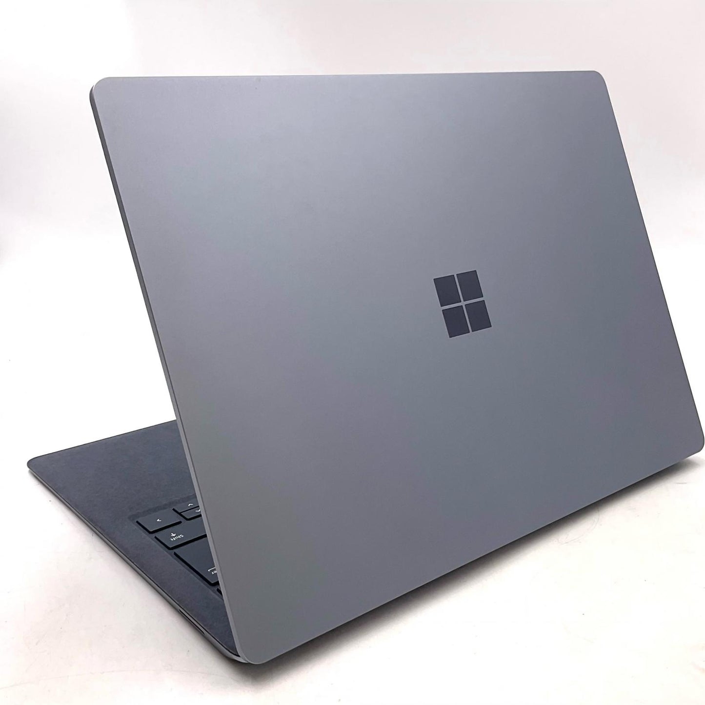 【全額返金保証】【最速発送】Microsoft Surface Laptop 4 5BT-00030 i5-1135G7 8GB M.2 SSD 512GB 89.6% 美品 動作確認済
